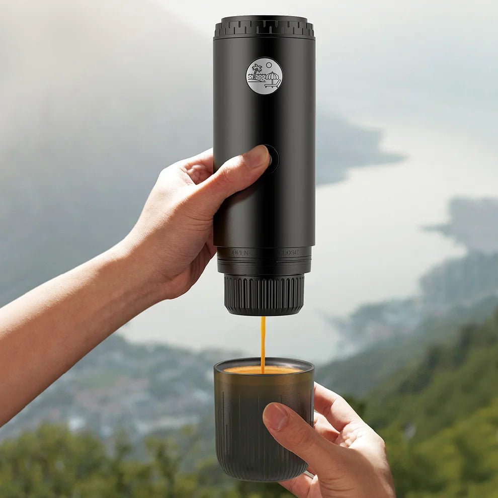 Machine à expresso portable 3-en-1, cafetière de voyage pour le camping, la randonnée, le bureau, auto-chauffante avec USB-C - Golden High-Tech